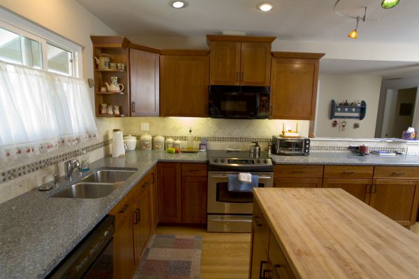 Cherry Cabinet Remodeling in Harker Heights